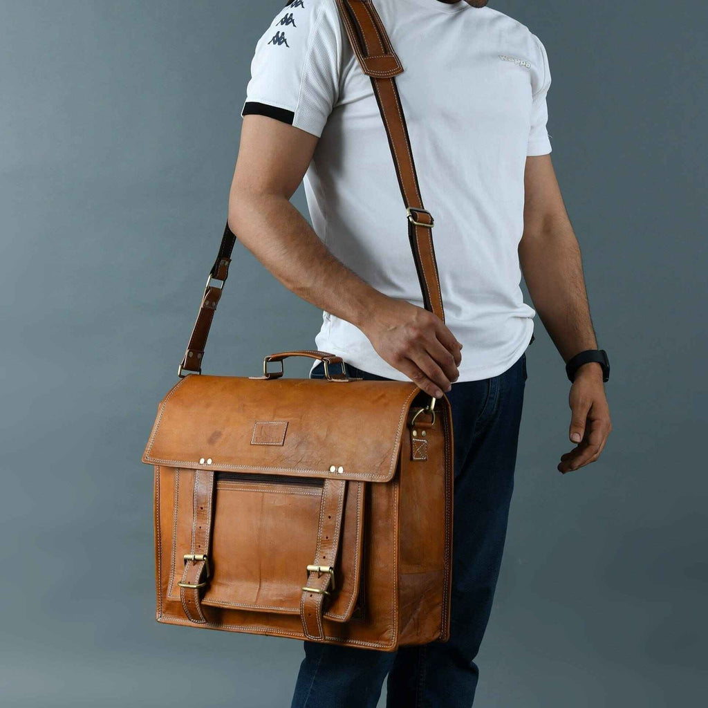 MaheTri Big Pocket- Tan Brown