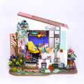 DIY Cabin Model Hand-assembled To Make A Creative Small House