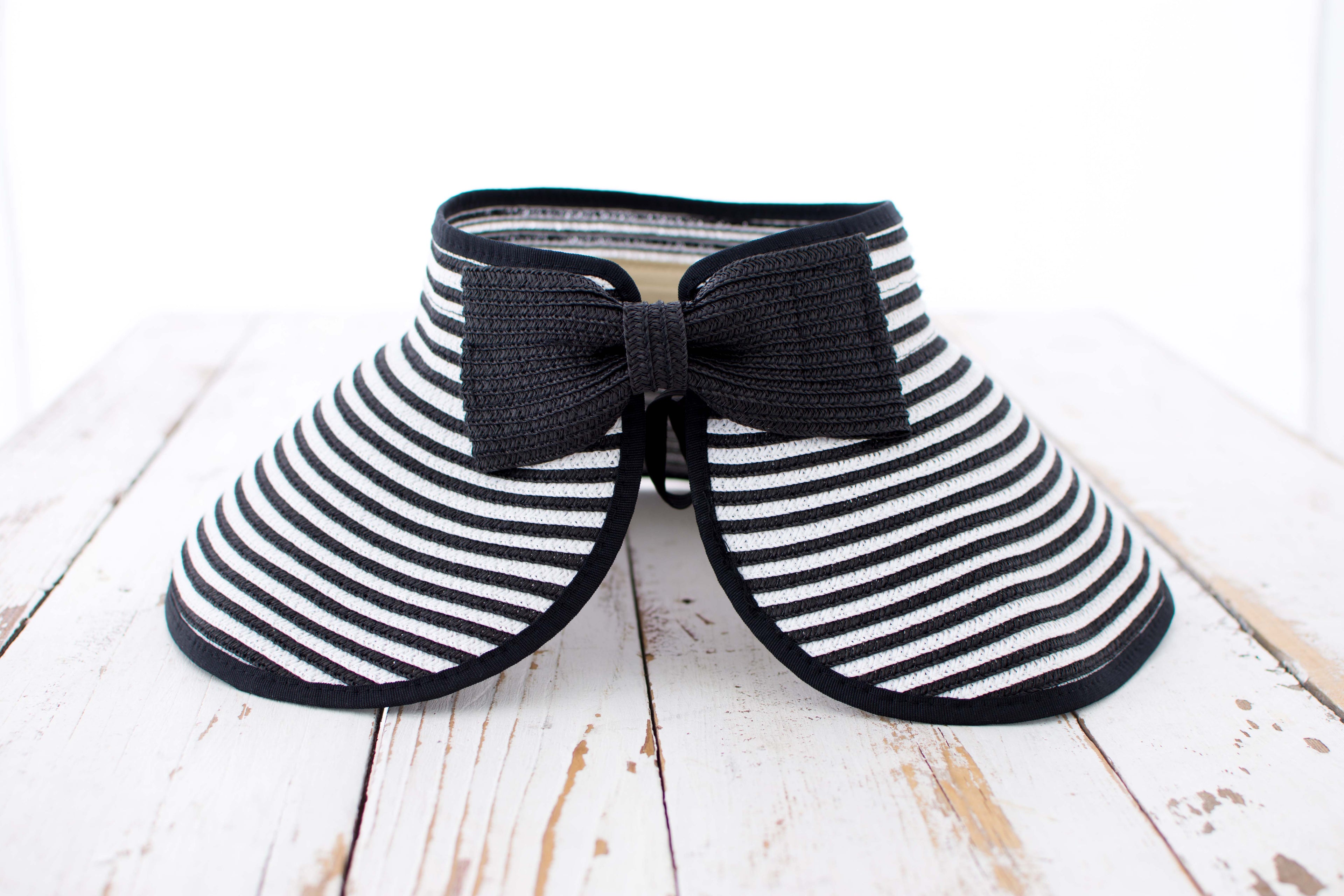 Foldable Bow Stripe Visor