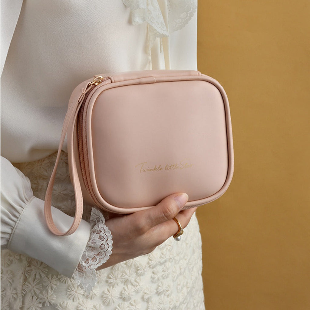 Portable PU Makeup Bags – Small Cream Lipstick Envelope Carry Cosmetic Bag for Students, Ideal for Sanitary Napkin and Small Storage Essentials