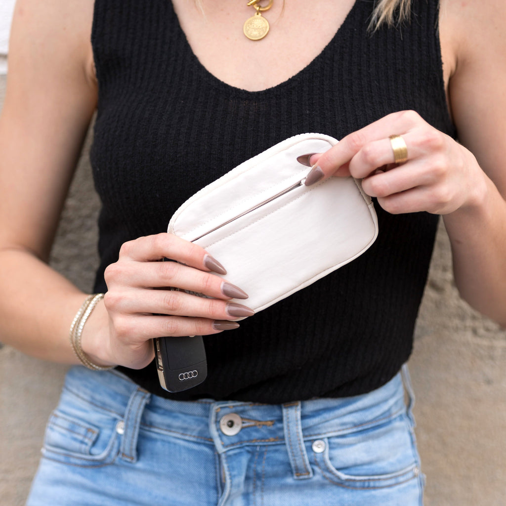 Journey Clippable ID Wallet Pouch - EveryNest