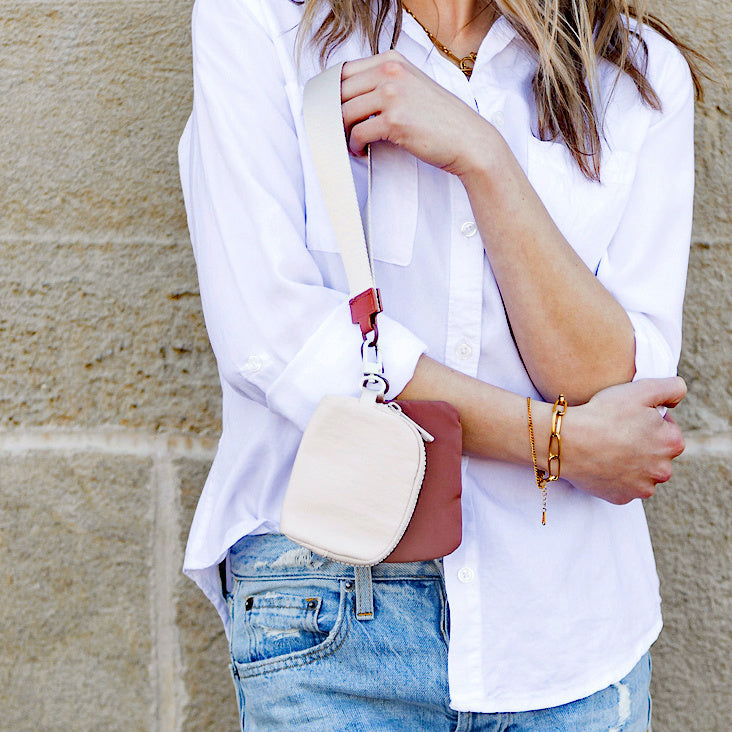 Clippable Dual Pouch Wristlet Wallet - EveryNest