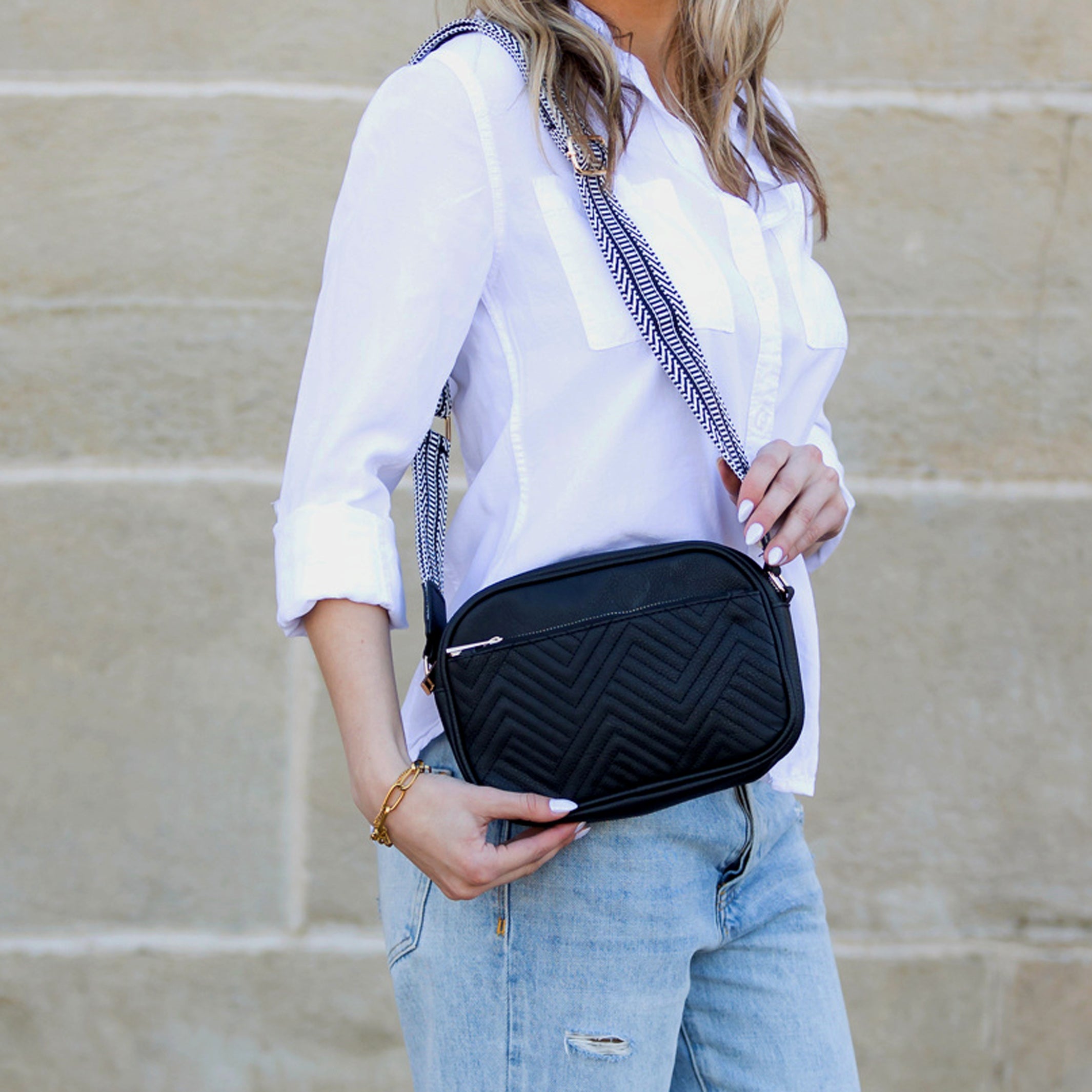 Everly Vegan Leather Camera Crossbody - EveryNest