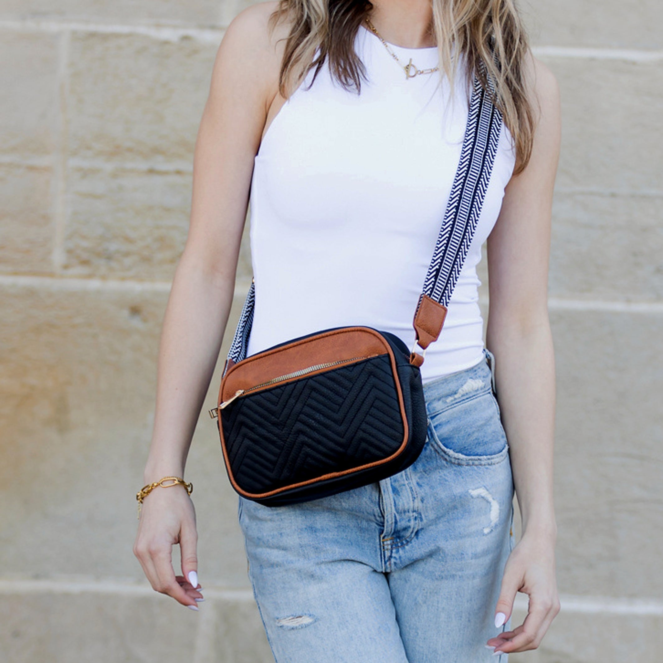 Everly Vegan Leather Camera Crossbody - EveryNest