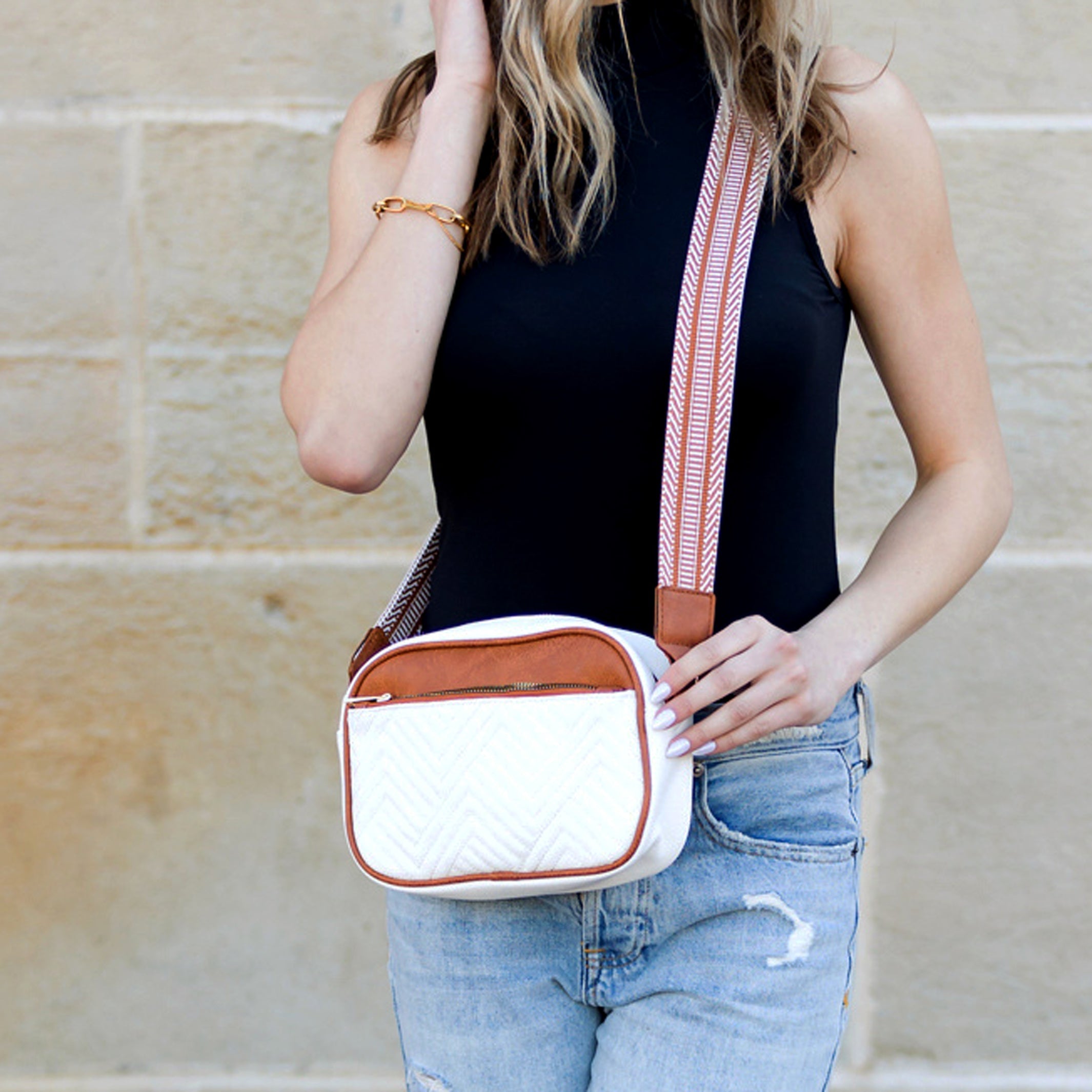 Everly Vegan Leather Camera Crossbody - EveryNest