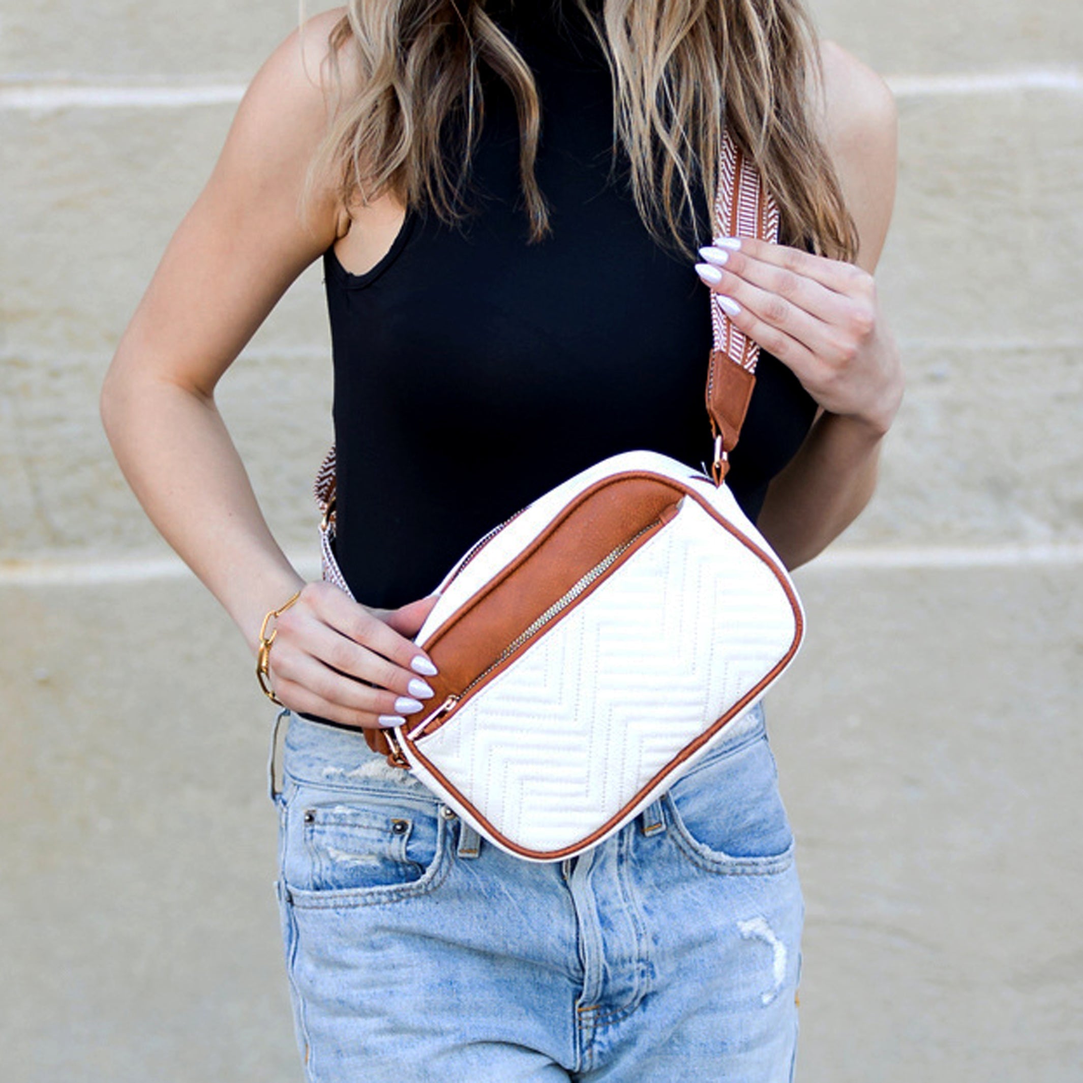 Everly Vegan Leather Camera Crossbody - EveryNest