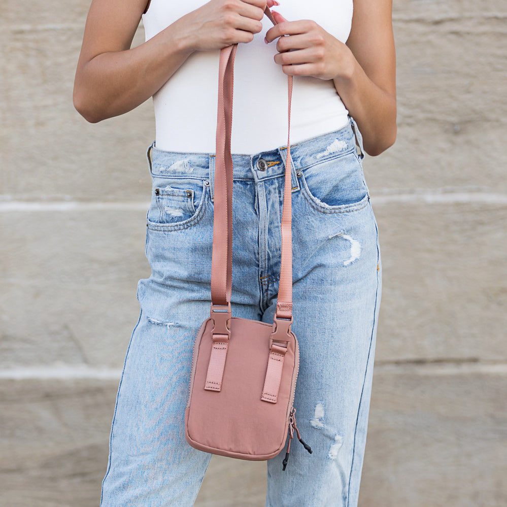 Eva Clippable/Removable Coin Pouch Crossbody - EveryNest