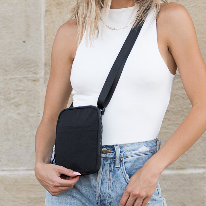 Eva Clippable/Removable Coin Pouch Crossbody - EveryNest