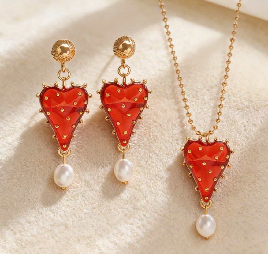 Palace Sheer Tassel Heart & Strawberry Earring Set