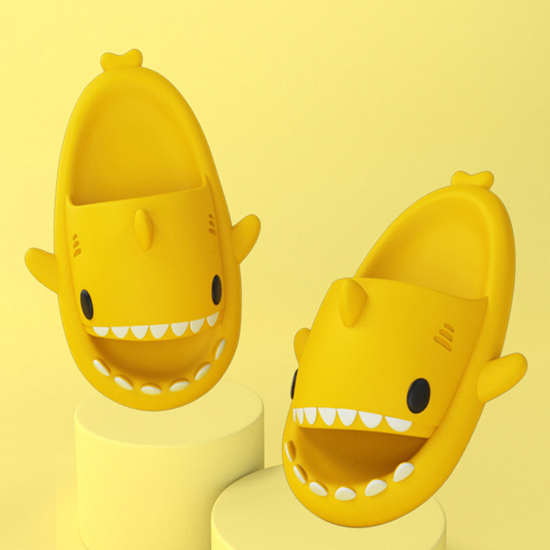 New Men and Women Summer Slippers Lovely Shark Shape Slides Outdoor Women Shoes Flip Flops Lightweight Open Toe Beach Pool Slides Sandals Shark Shower Slipper