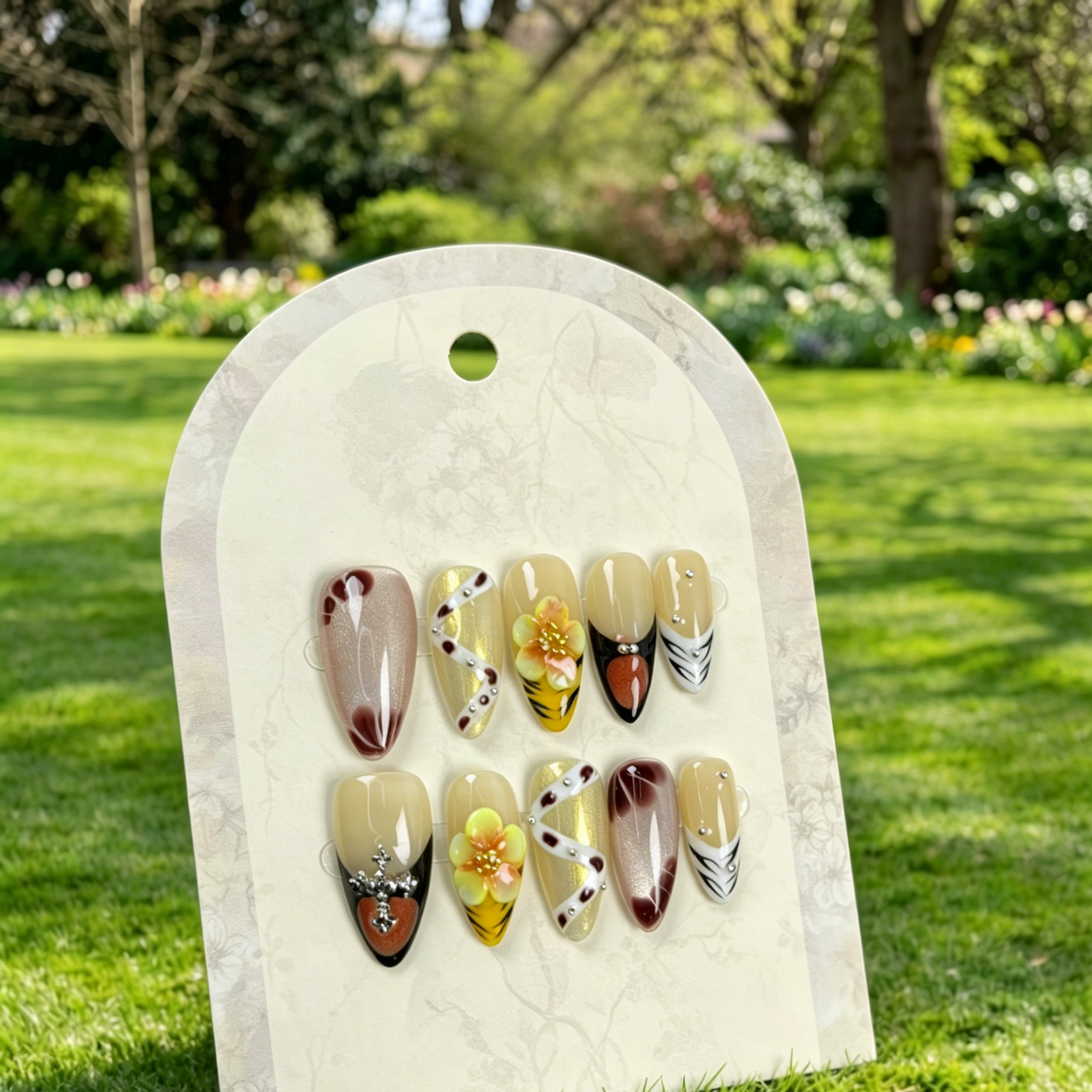Vintage Floral Handmade Almond Press On Nails
