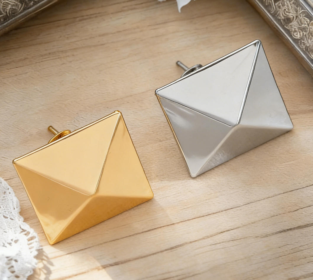 Fashion Exaggerated 3D Geometric Square Ring Creative Elegant High-End Index Finger Ring