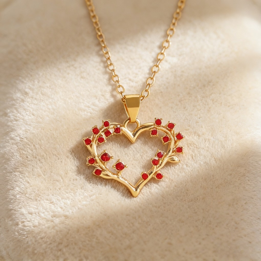 Sweet Branch & Heart Wreath Hollow Necklace