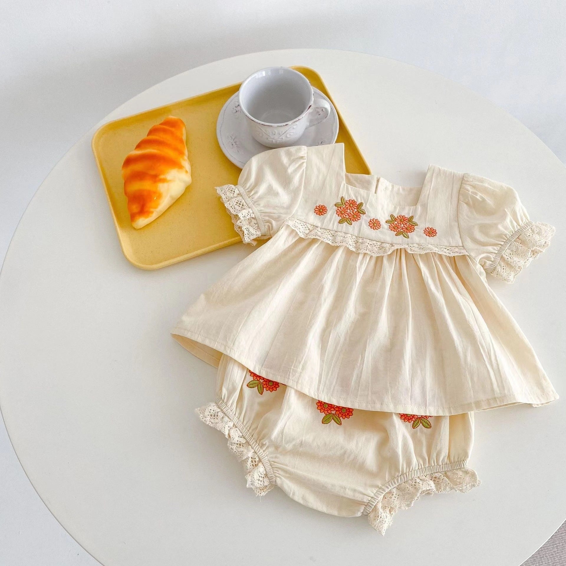 Girl Baby Flower Embroidered Short-sleeved Top