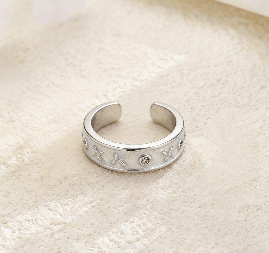 Oil-Dropped Zircon Ring for Women