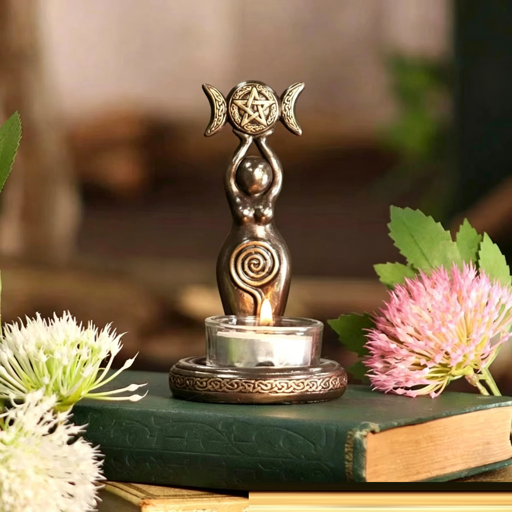 Statue candle holder aromatherapy resin handicraft ornament - EveryNest
