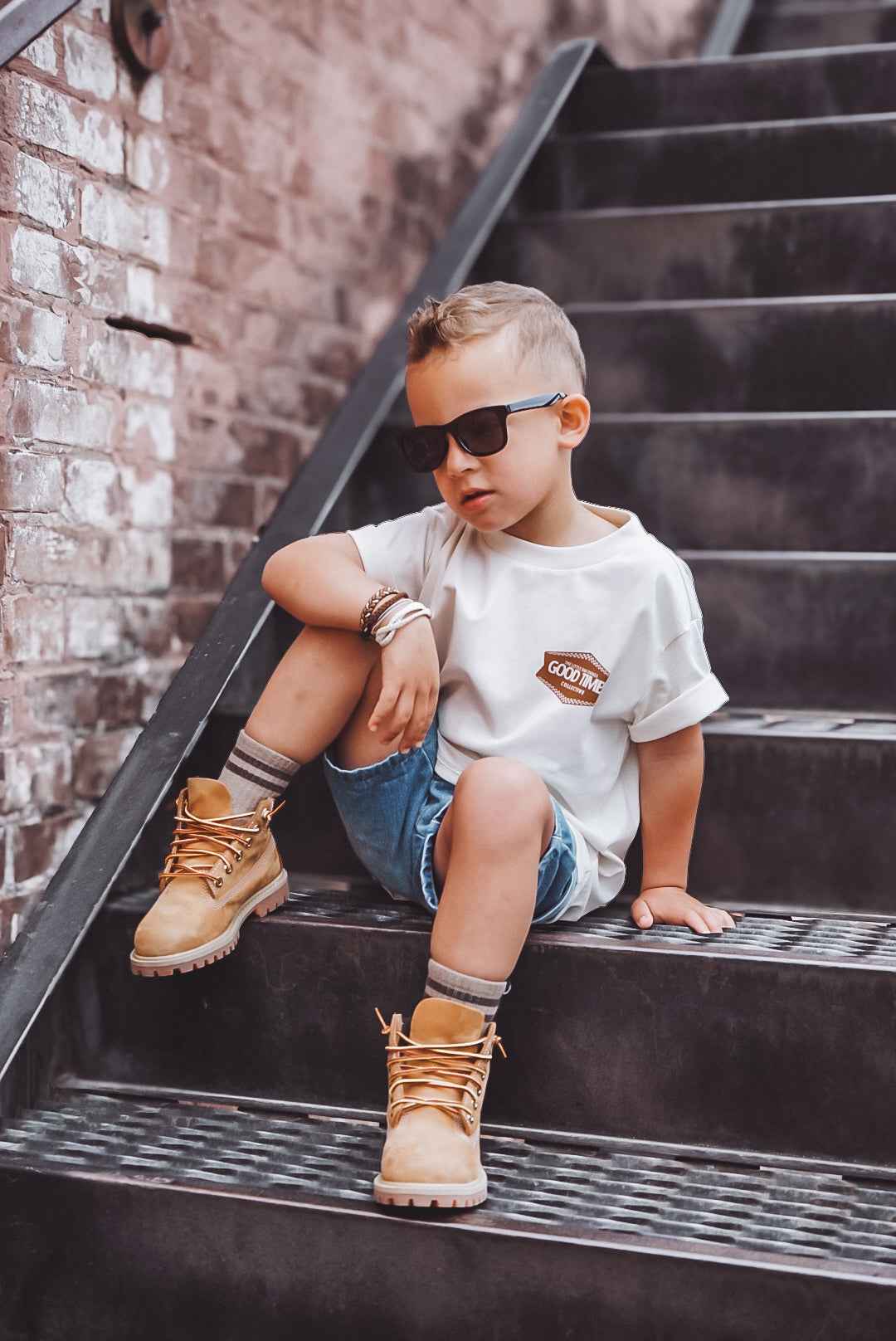 THE GOOD TIMES COLLECTIVE TEE - CREAM