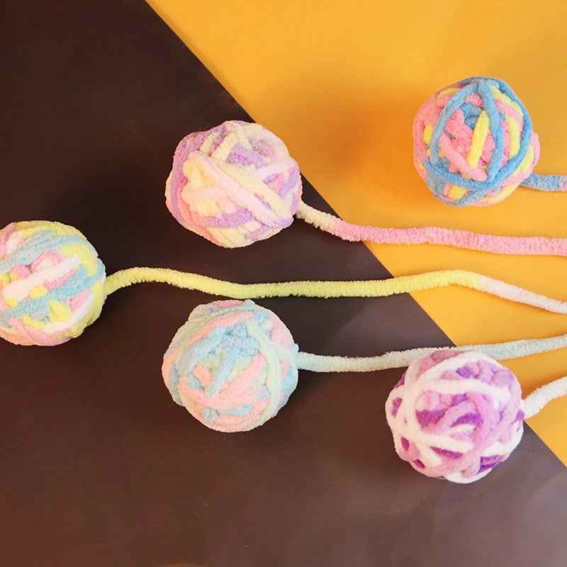 1PCS Feathered Sisal Ball Cat Toy for Self-Entertainment and Boredom Relief, Durable Cat Toy for Scratching and Biting