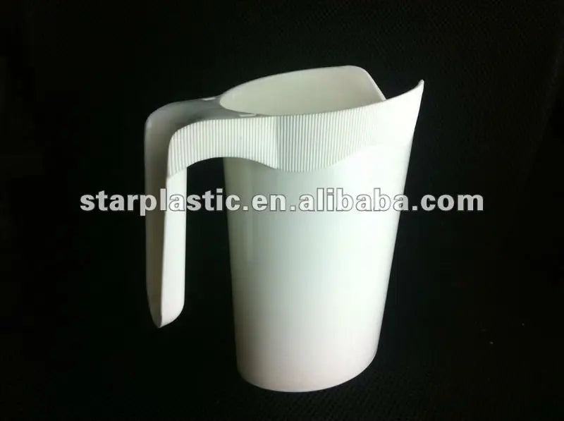 China Factory Popular Plastic Milk Pitcher with Handle Milk Bag Holder Pitcher