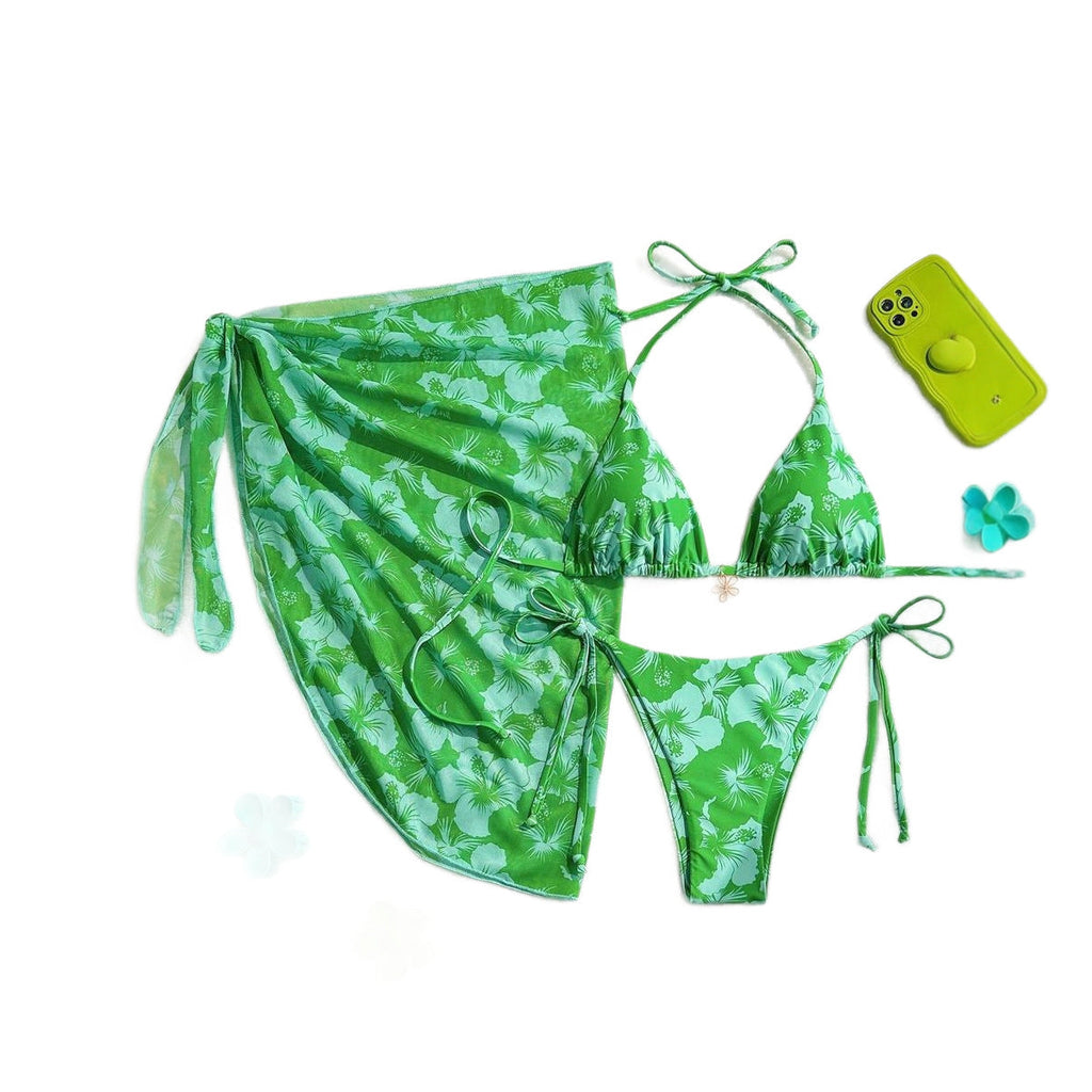 Sexy Bikini Three Piece Swimsuit with and Apron Split Body Design Suitable for Hot Spring Use