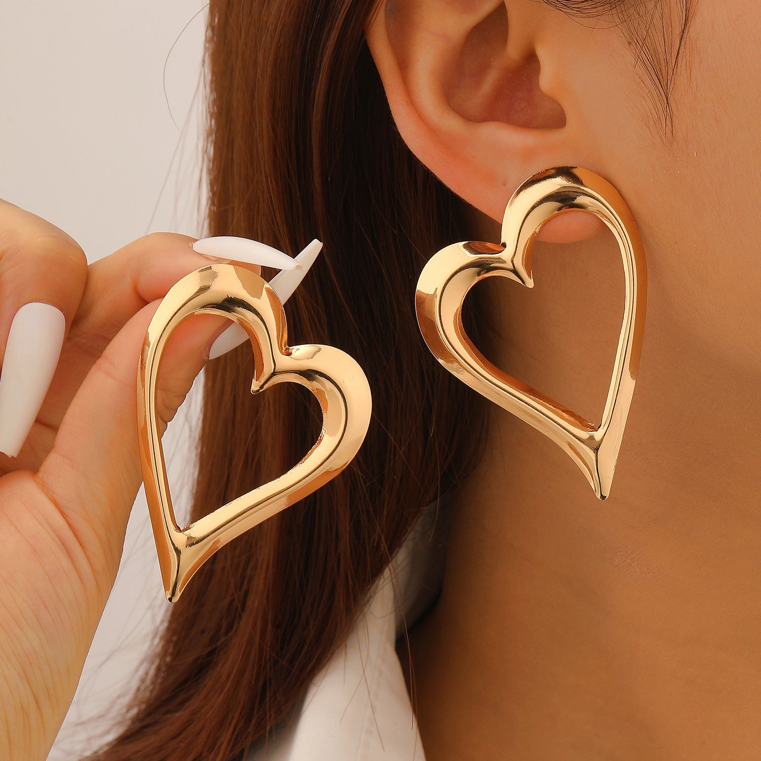 Gold Plated Hollow Large Heart Stud Earrings Vintage Minimalist Metal Heart Earrings