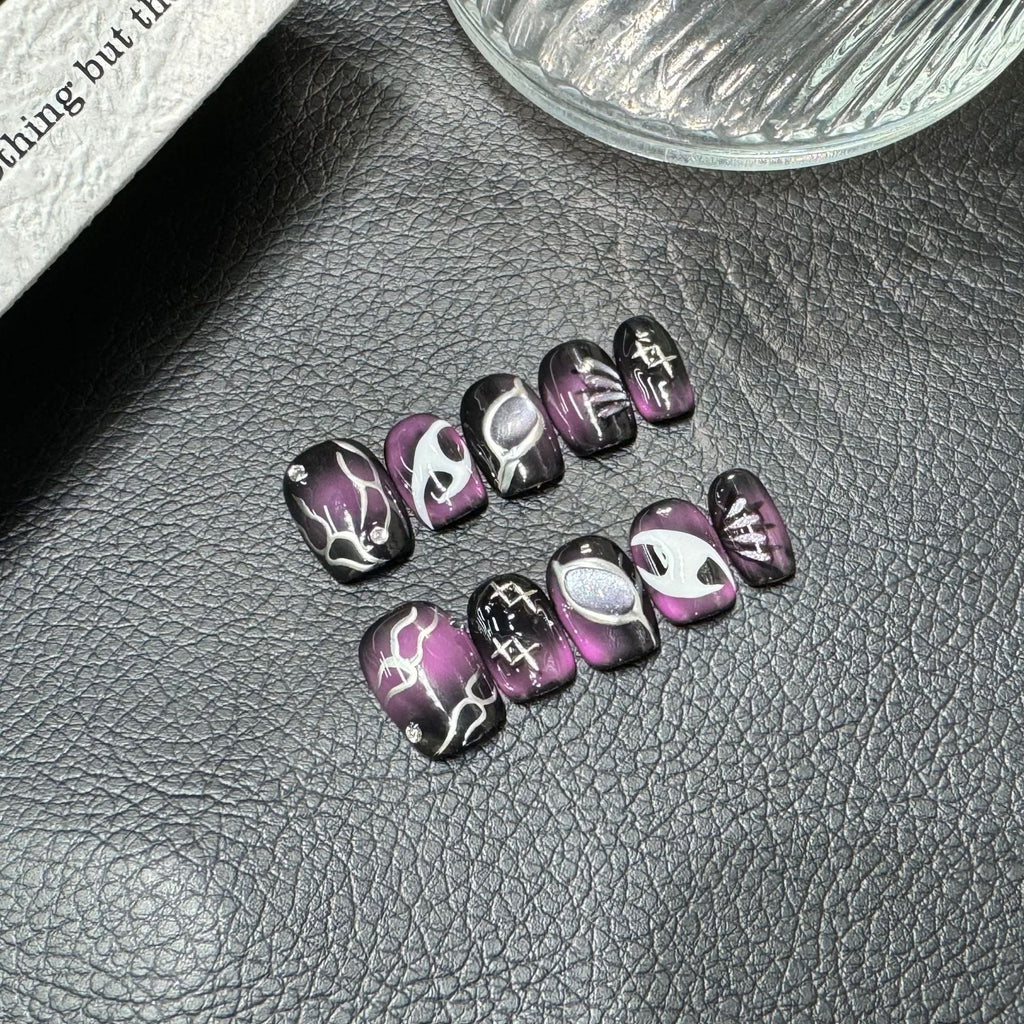 Original Punk Hottie Purple Cat's Eye Hand Painted Handmade Press on Nails Sweet Cool Temperament White