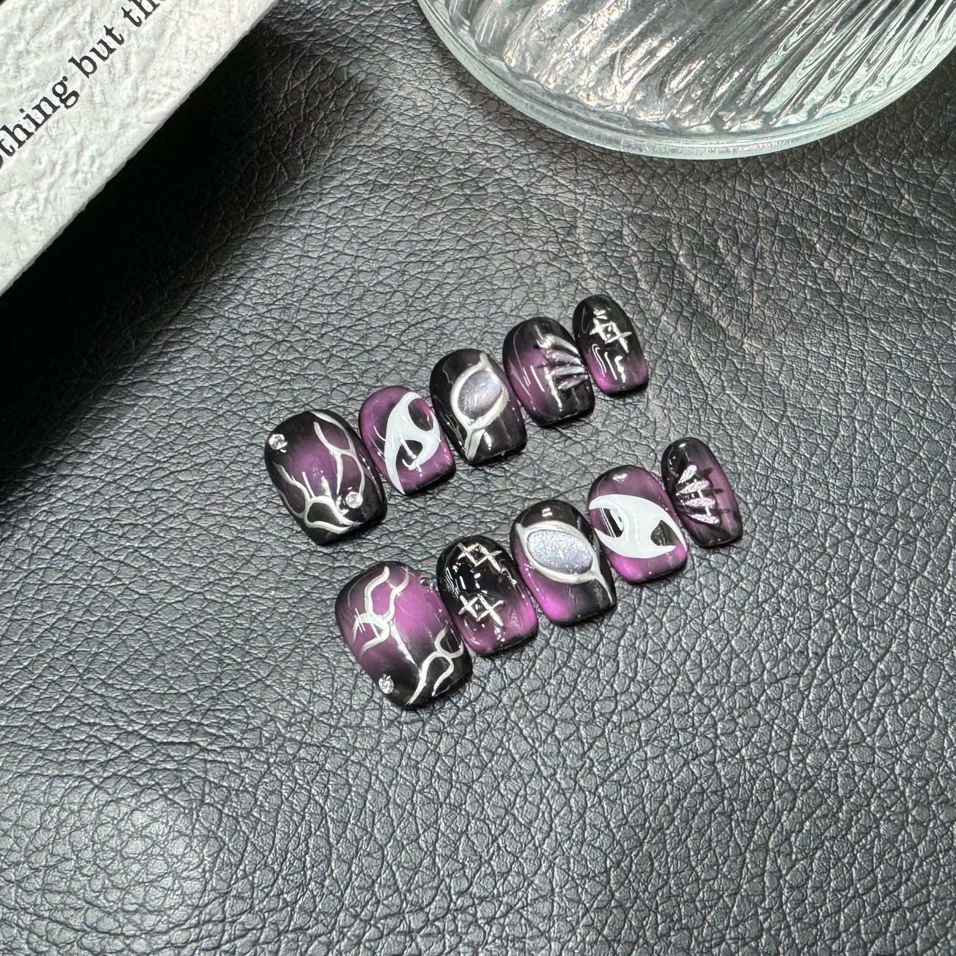 Original Punk Hottie Purple Cat's Eye Hand Painted Handmade Press on Nails Sweet Cool Temperament White