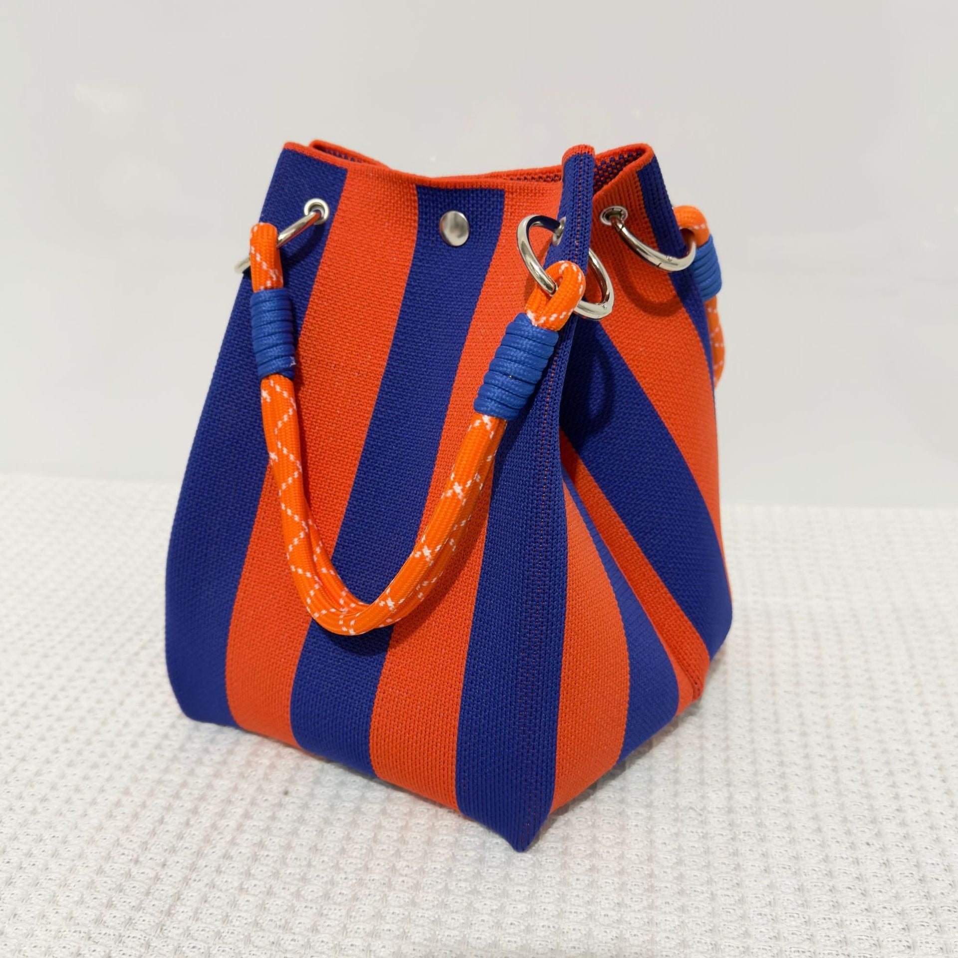 Woven Bucket Bag – Fashion Knit Handbag, Lucky Drawstring Shoulder Purse, Women’s Vacation Tote