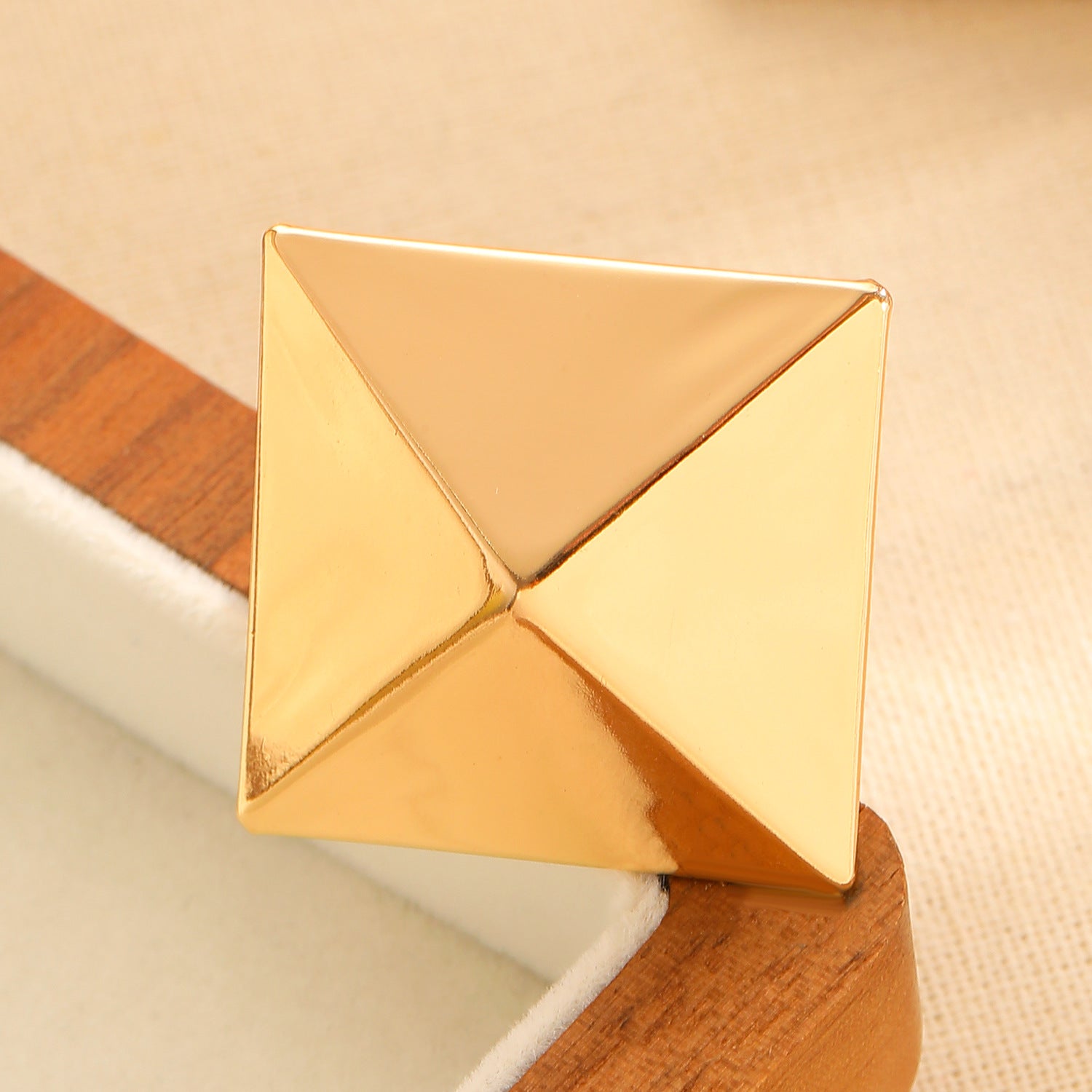 Fashion Exaggerated 3D Geometric Square Ring Creative Elegant High-End Index Finger Ring