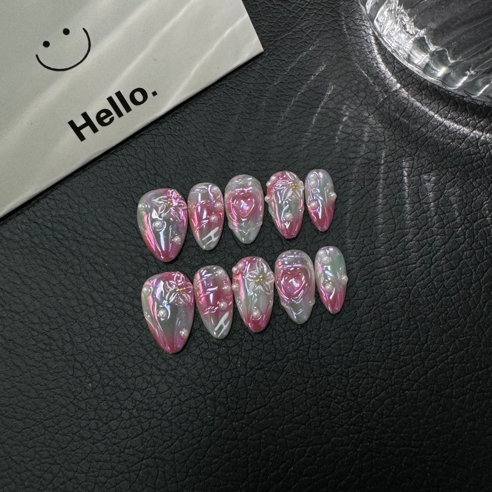 Hot Sale Aurora Smudge Hand Painted Three-dimensional Latte White Premium Press on Nails