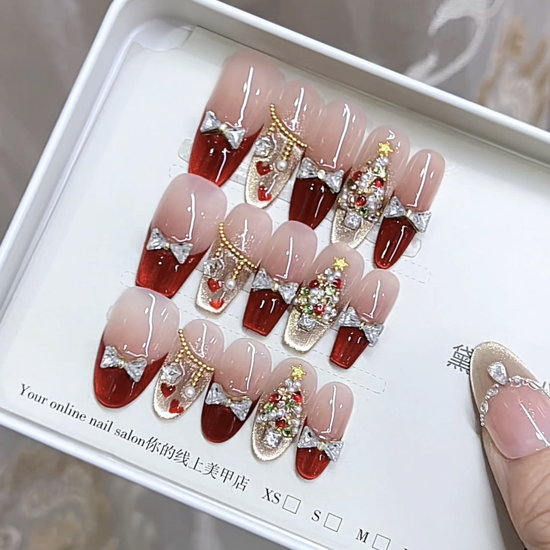 Handmade Nail Red Christmas Hand Painted Love Zircon Diamond Cat's Eye Bow Nail Patch