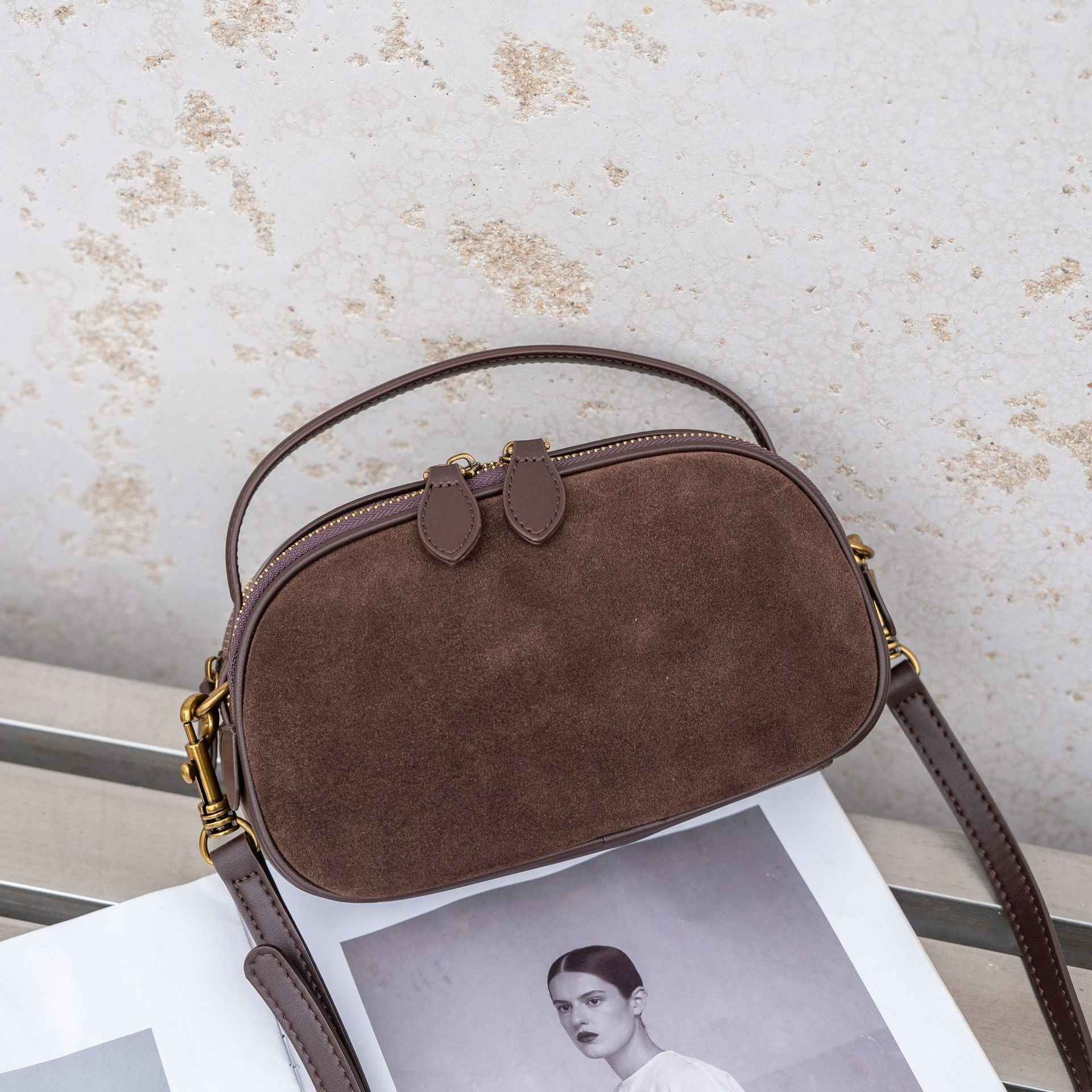Elegant Small Handbag Women's Handbag – Stylish Crossbody Bag, Versatile Tote Purse with Soft Leather Retro Design