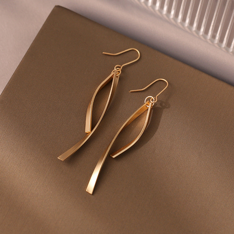 Gold Earrings for Women Hypoallergenic Leverback Drop Dangle Earrings Trendy 14K Gold Plated Twisted Spiral Teardrop Rhombus Heart Dangle Earring for Women Dainty Fashion Jewelry Gifts