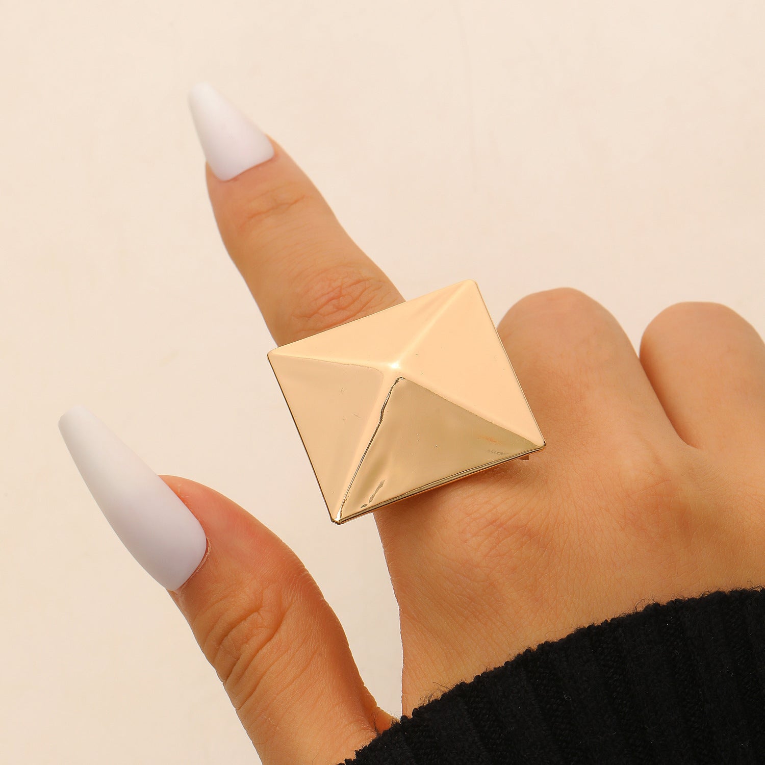 Fashion Exaggerated 3D Geometric Square Ring Creative Elegant High-End Index Finger Ring