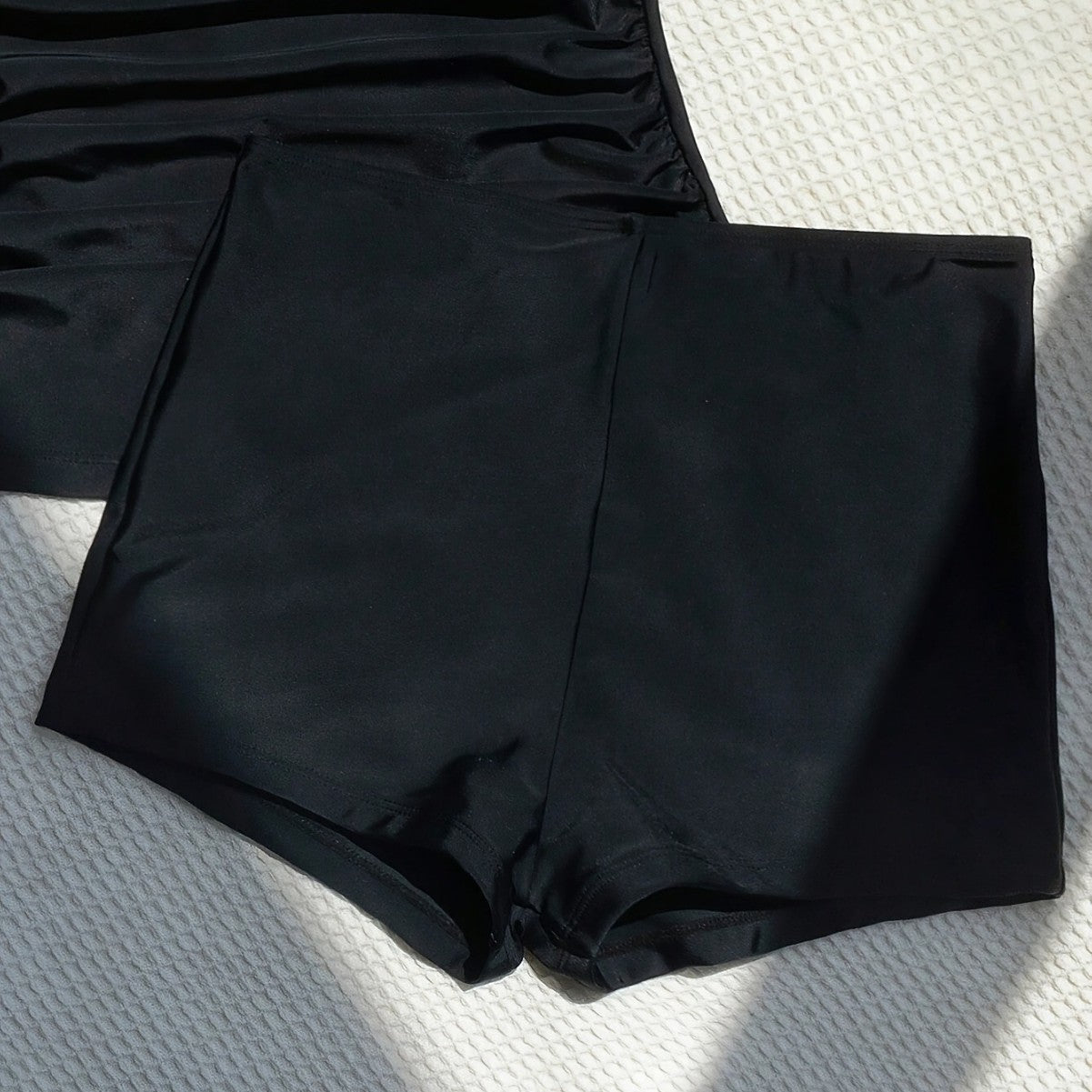 Women's Plus Size Black Halter Neck High Waist Two Piece Bikini Swimsuit with Ruffles