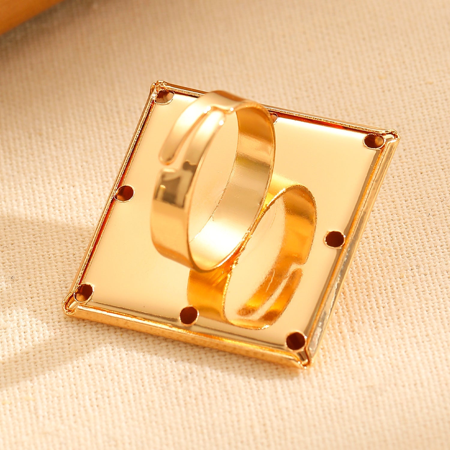 Fashion Exaggerated 3D Geometric Square Ring Creative Elegant High-End Index Finger Ring