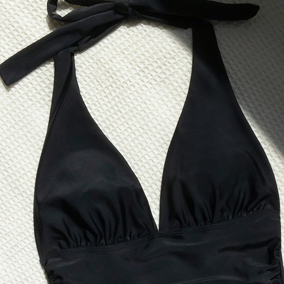 Women's Plus Size Black Halter Neck High Waist Two Piece Bikini Swimsuit with Ruffles