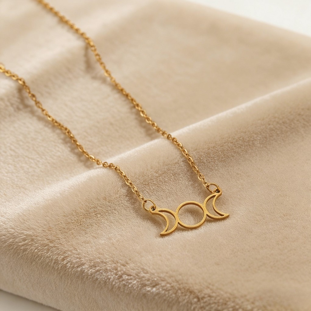 Trendy Hollow Moon & Star Pendant Necklace