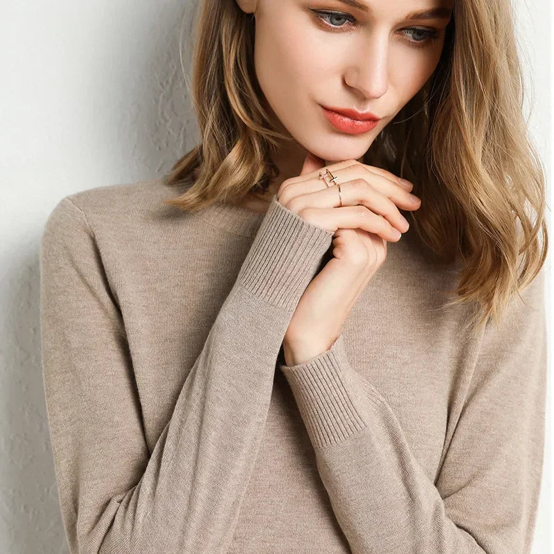Women's Slim O-Neck Cashmere Wool Blend Sweater