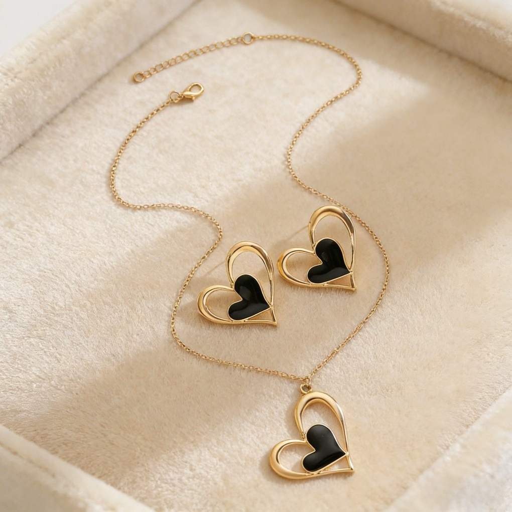 Sweet Hollow Heart Pendant Necklace & Earrings Set