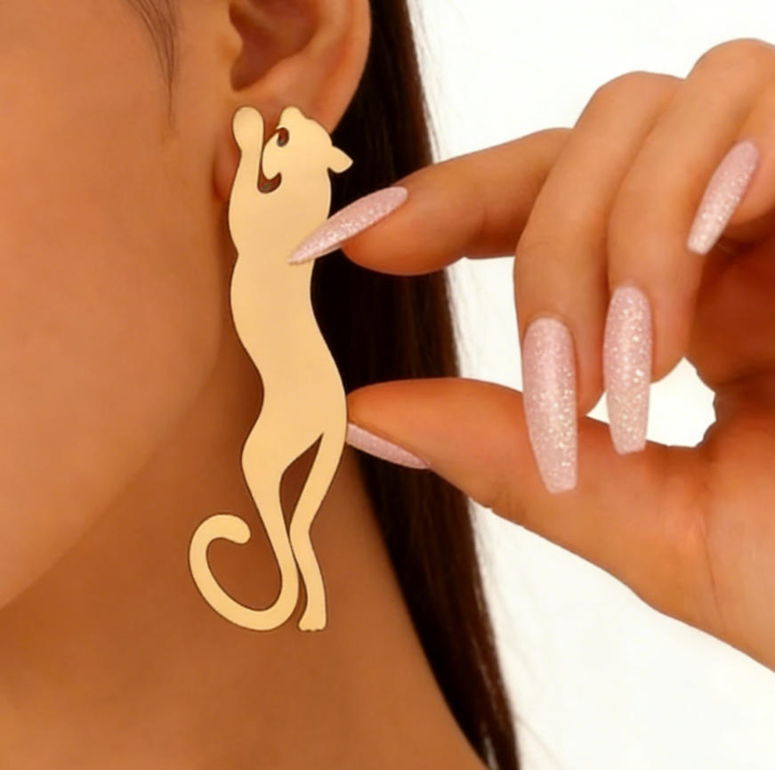 Personality Metal Leopard Stud Earrings High-End Exaggerated Cheetah Earrings