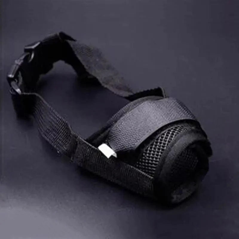 Black Breathable Anti Barking Adjustable Dog Muzzle Nylon Straps Anti Biting Dog Muzzles Cool Pets Accessories