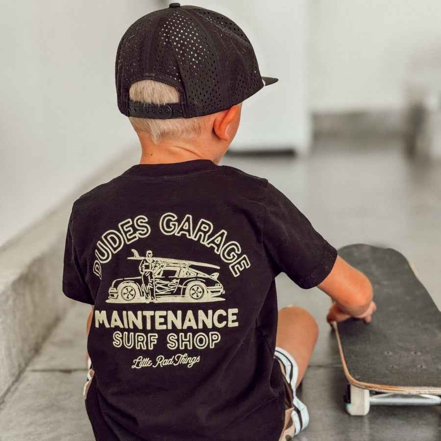 DUDES GARAGE TEE - BLACK