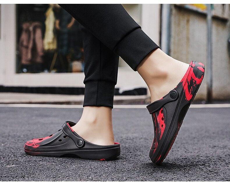 Men's Summer Hole Shoes Soft Rubber Lightweight Garden Clogs Couples Arch Support Clogs Garden Shoes Slip-on Outdoor Beach Slippers Mixed Colors Sandals