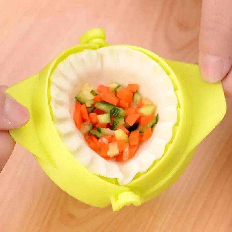 New Dumpling Mould Plastic Cutter Dumpling Maker Form Wrapper Presser Molds Cooking Pastry Cutter kitchen accessories