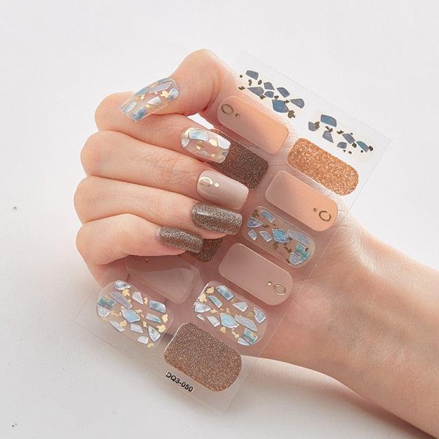 New Year Patterned Nail Decor Nail Polish Nail Art Stickers Full Beauty Sticker for Nails Nail Accessorie Christmas Nail Sticker 3D Nail Art Stickers Decal Slider Template Diy Nail Tool Decorations Nail Art Design Self Adhesive Luxury Designer Nail Sticke