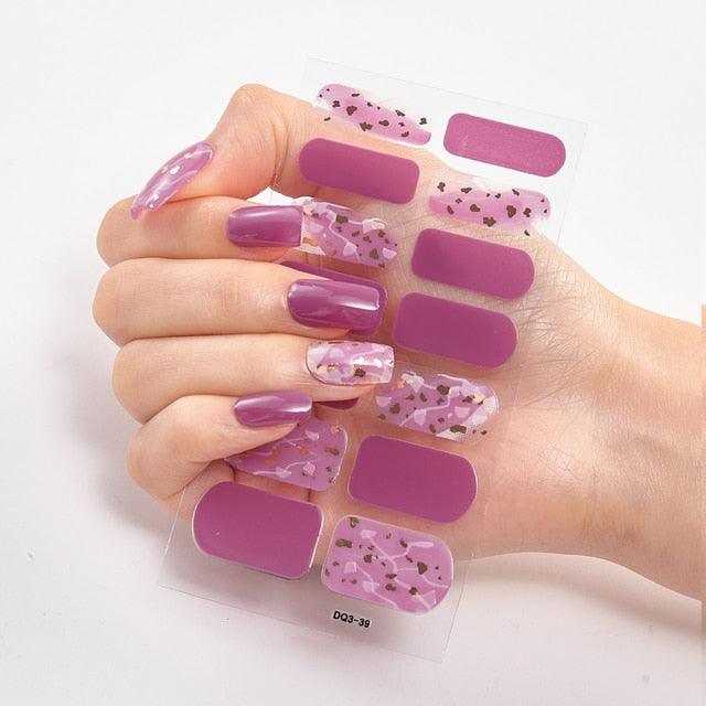 New Year Patterned Nail Decor Nail Polish Nail Art Stickers Full Beauty Sticker for Nails Nail Accessorie Christmas Nail Sticker 3D Nail Art Stickers Decal Slider Template Diy Nail Tool Decorations Nail Art Design Self Adhesive Luxury Designer Nail Sticke