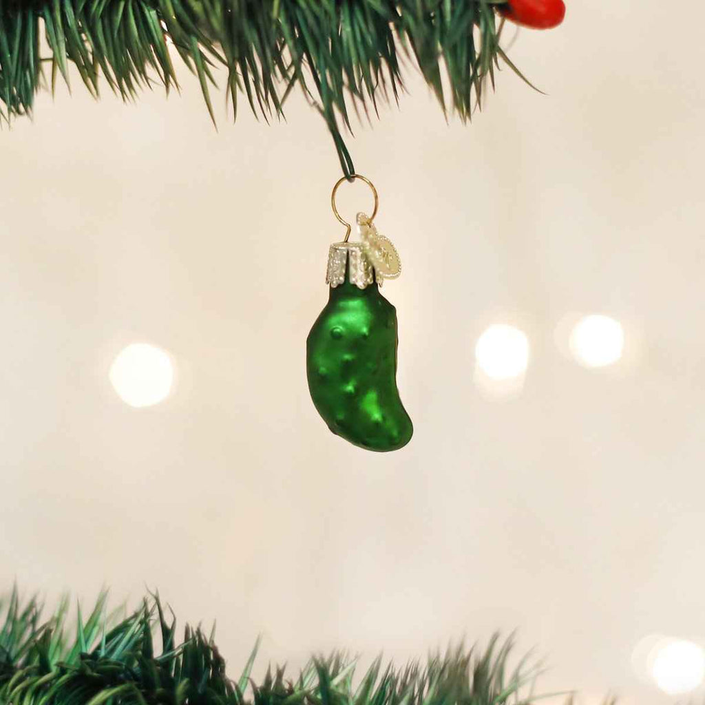 Miniature Gurken Pickle Glass Ornament