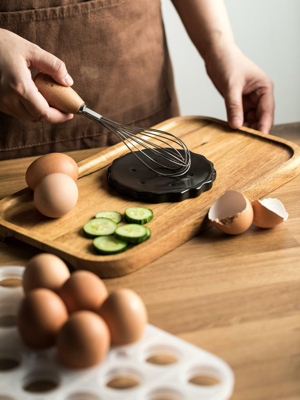 Black 5 Inch Cracker-Shaped Spoon Rest Heat-Resistant Kitchen Accessory