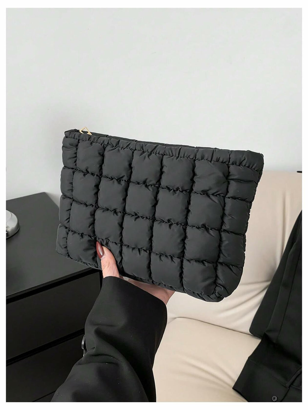 Verdusa Women's Puffy Quilted Makeup Bag Cosmetic Clutch Black One-Size